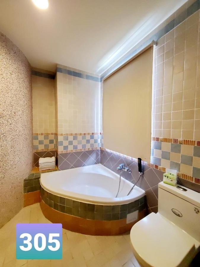 E-Ping Castle Hotel Нанвань Екстер'єр фото